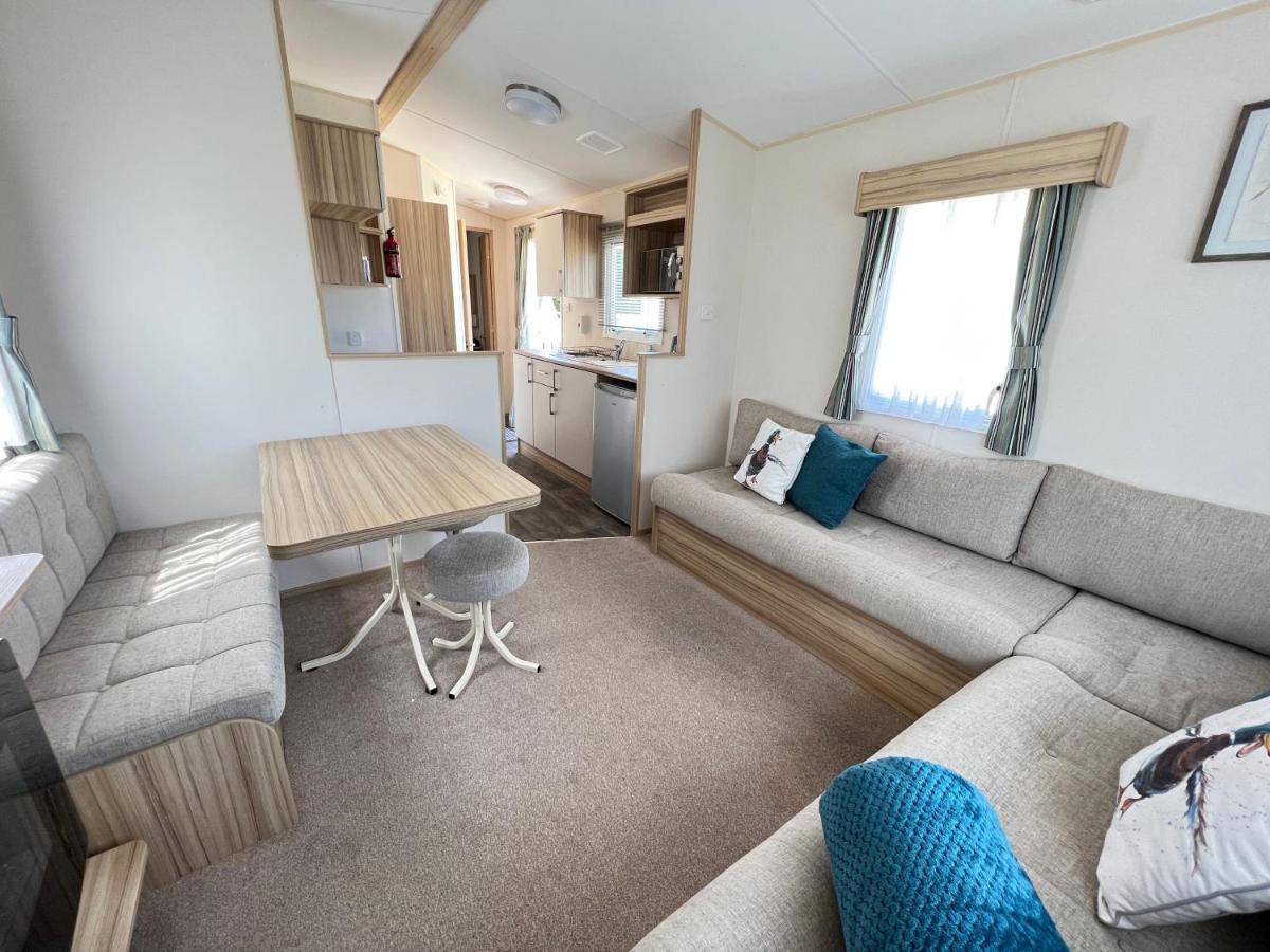 Mallard Corner, Cosy Cotswold Lakeview Lodge South Cerney Exteriér fotografie