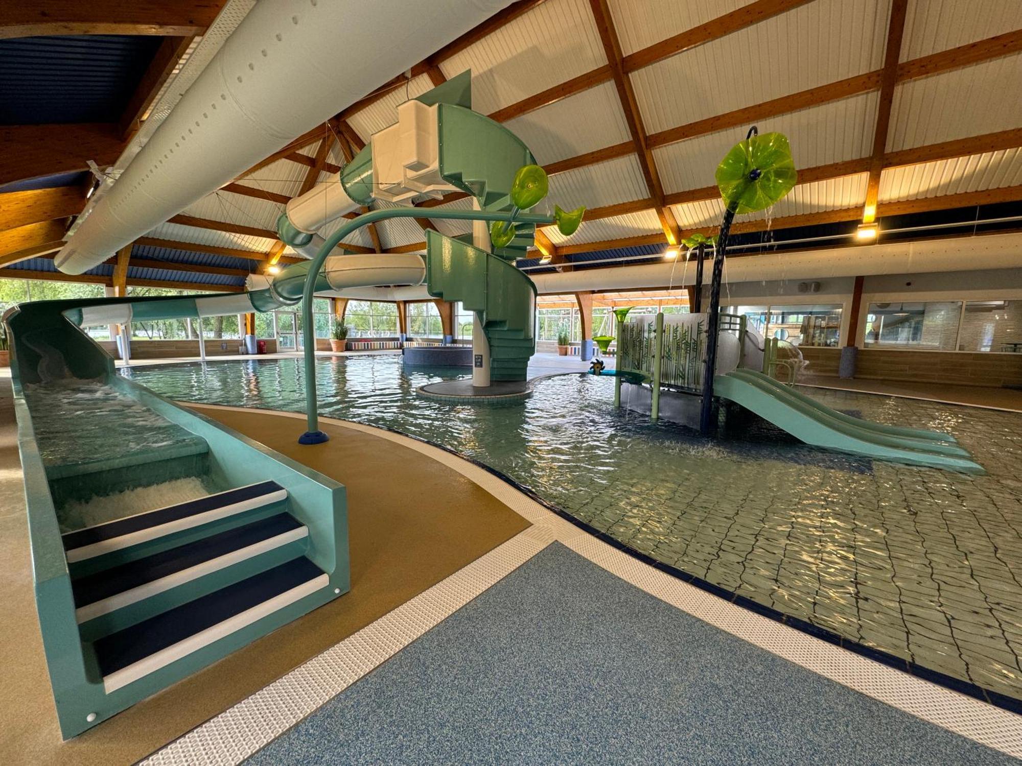 Mallard Corner, Cosy Cotswold Lakeview Lodge South Cerney Exteriér fotografie